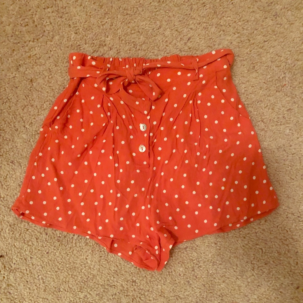 🌸Polka dotted Tie Waist Shorts